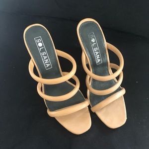 Nude shoes